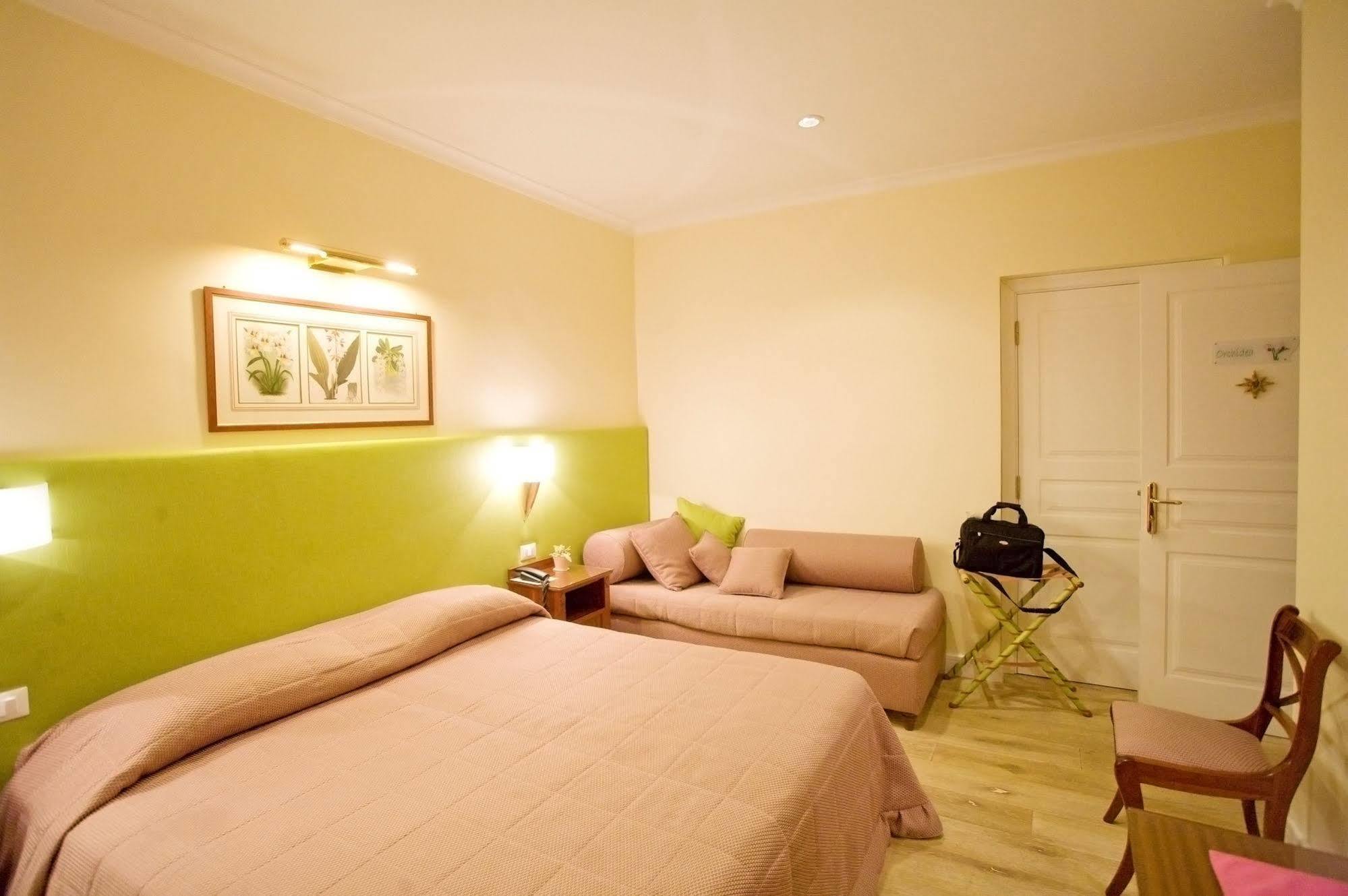 Bed and Breakfast I Giardini Del Quirinale Rom Exterior foto